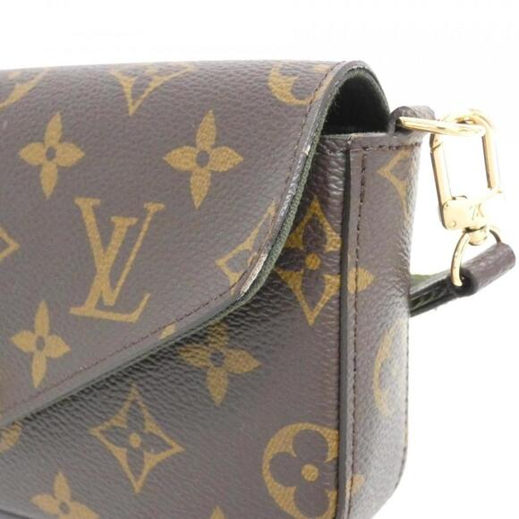 LOUIS VUITTON Brown Monogram Shoulder Bag - Picture 4 of 8